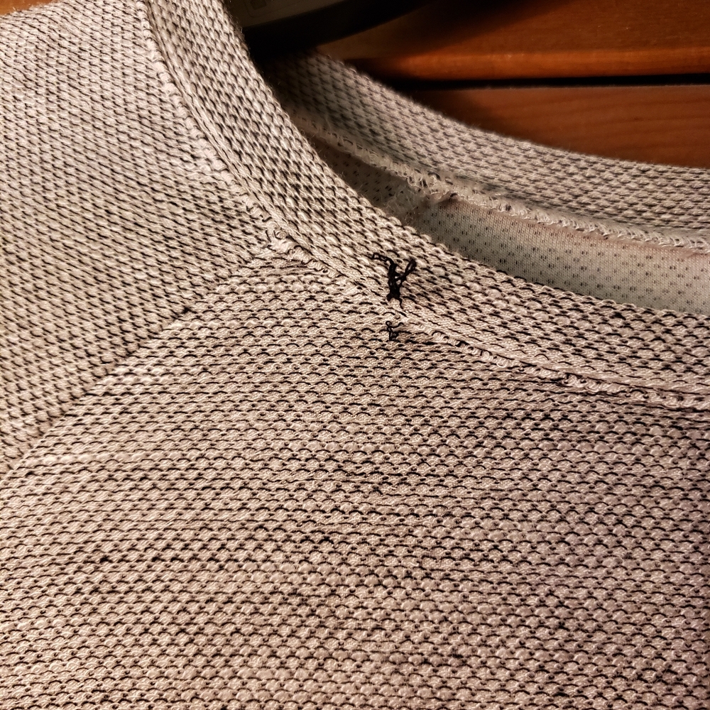 Fabletics Grey Top - Picture 3 of 4